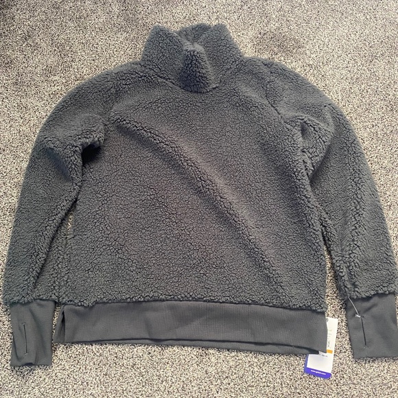 Gaiam Sherpa Sweater  size M - Picture 1 of 3